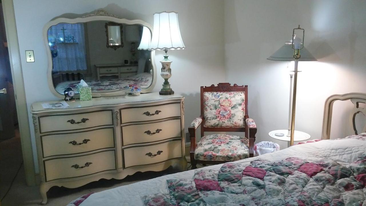 1732 Folke Stone Bed And Breakfast Уэст-Честер Экстерьер фото